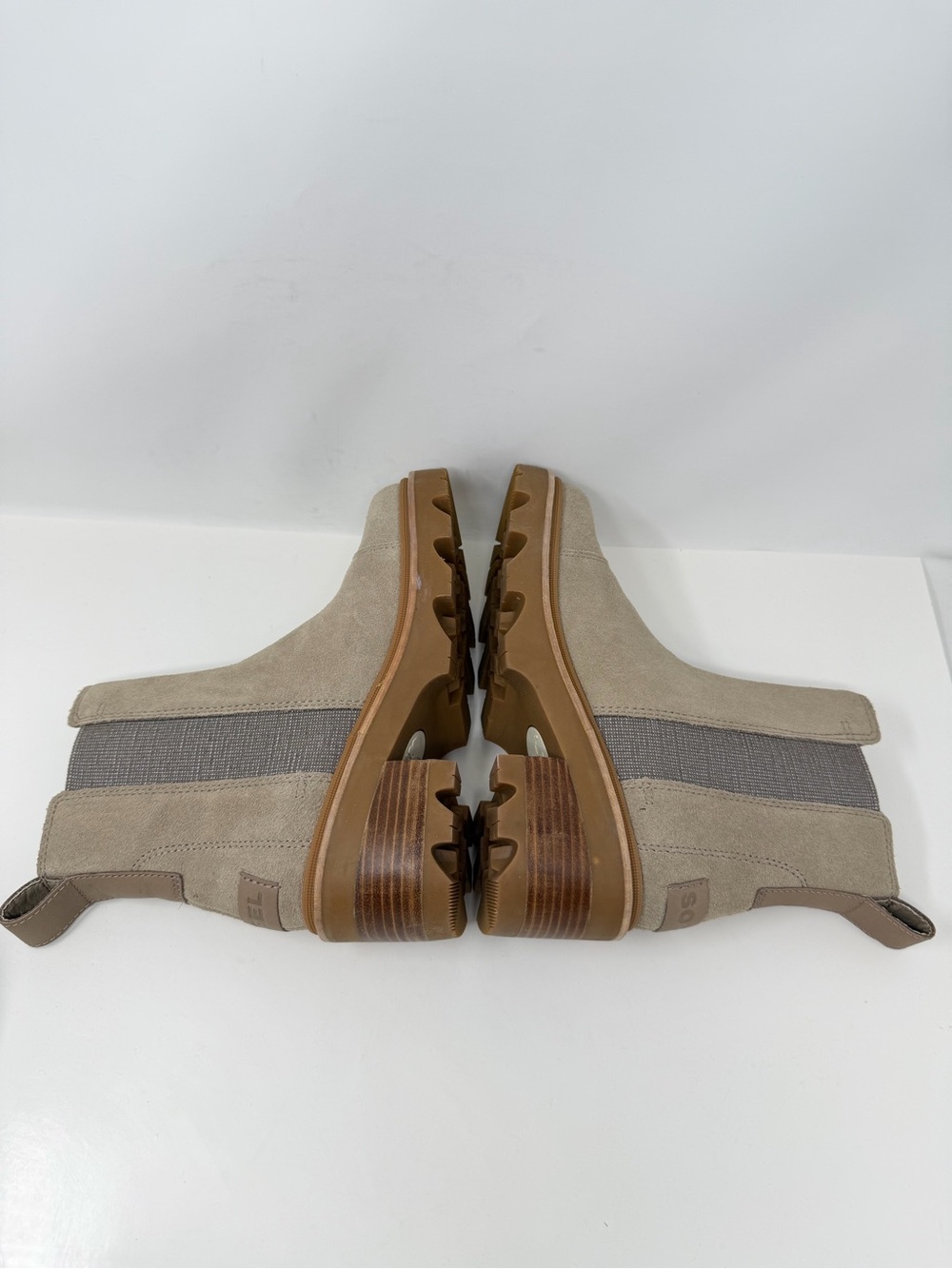 Sorel Joan Now Chelsea Boots Omega Taupe, Gum 2 Size 6.5 - Picture 4 of 12